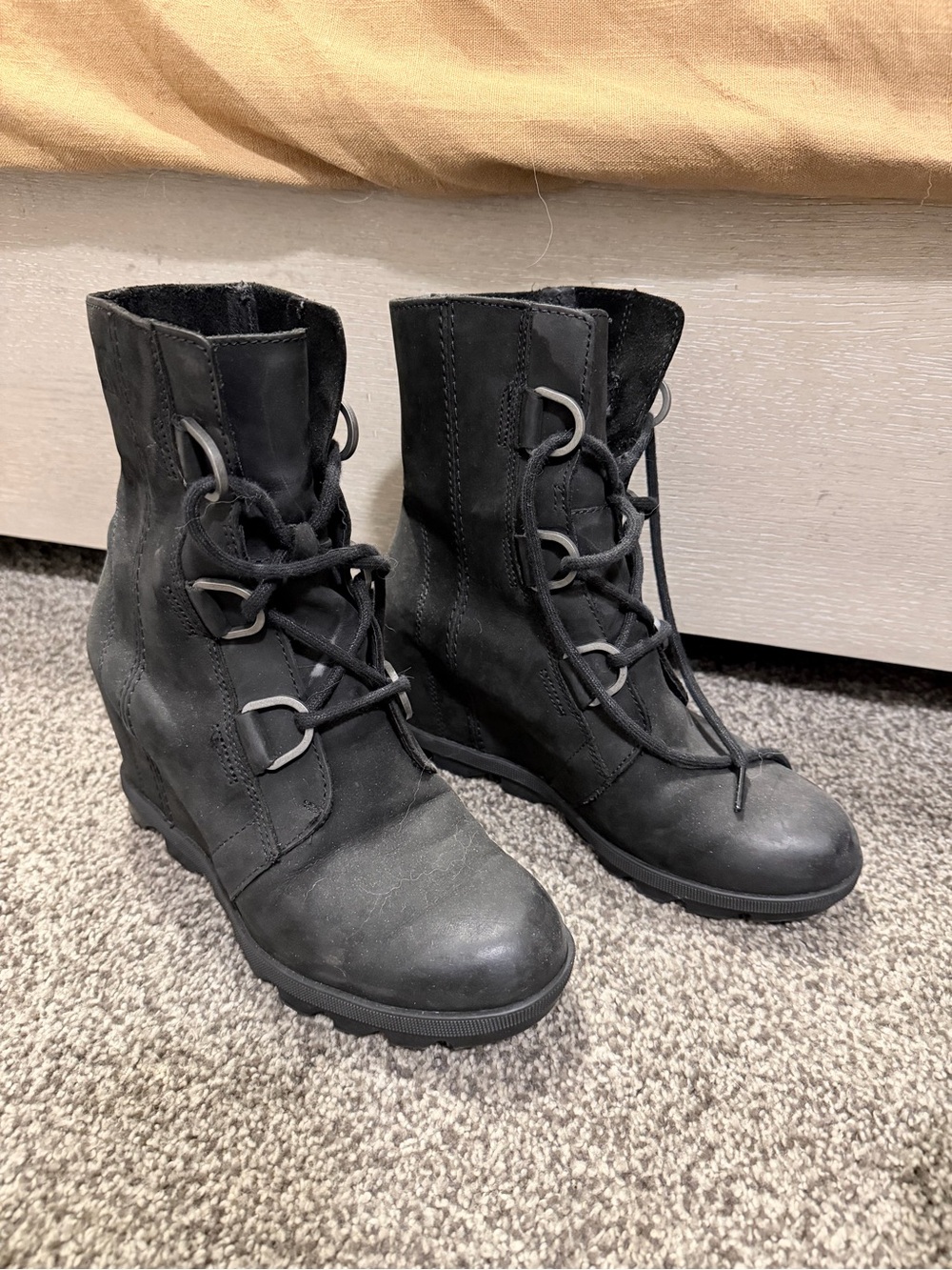 Women’s Black Sorel Lace Up Winter Boots